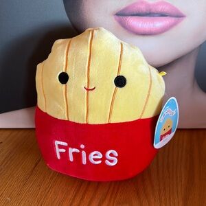 NWT Squishmallow Floyd fries